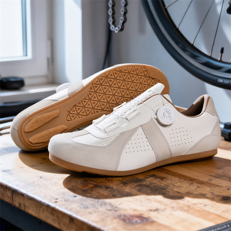 Women's non-lock mountain bike - Cycling Commuter Shoes บทวิจารณ์และราคา
